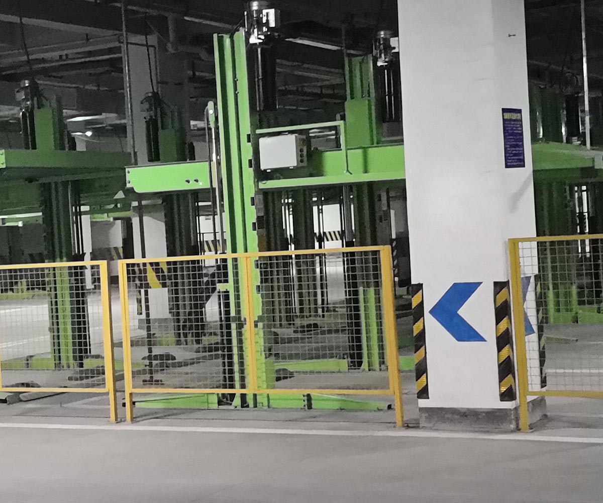 白云四柱雙層簡易立體車庫